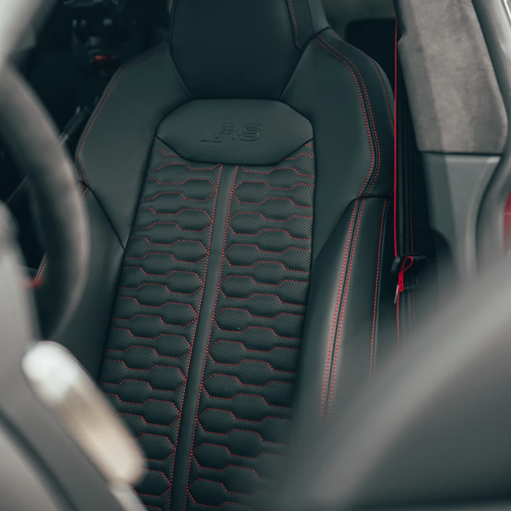 steering-wheel-black Black leather steering wheel cover